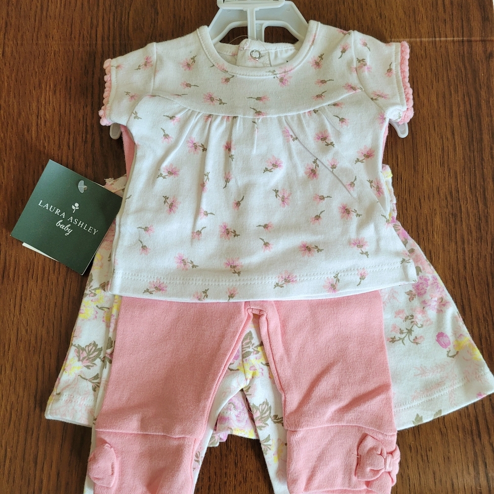 4 pirce Infant Girl's Dress and leggings set.